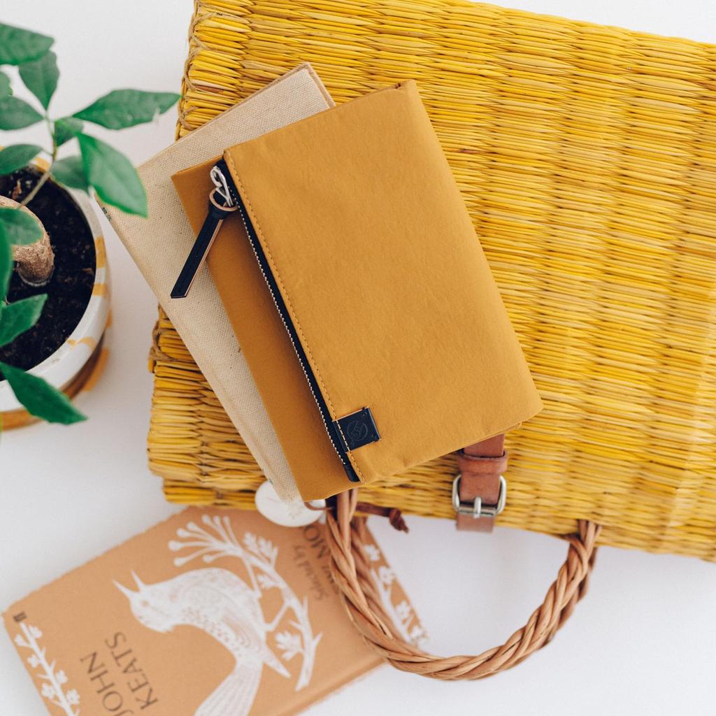 Hobonichi Techo Original Notebook (A6) Cover, Tragen/Mustard