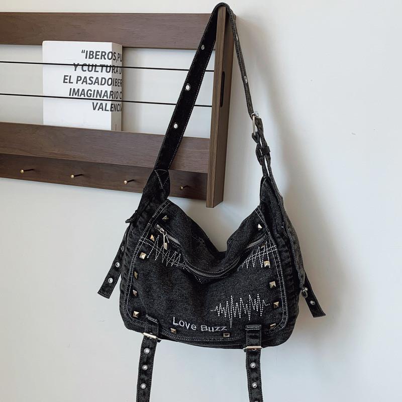 Borsa in Denim Retro da Donna con Grande Capacità e Borchie Metalliche per Uso Quotidiano