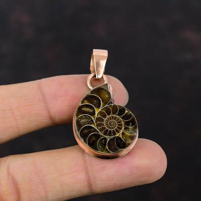 Ammonit Fossil Anhänger Kupferanhänger Höchste Qualität Edelsteinanhänger Kupferschmuck Handgefertigter Anhänger Geschenk für Freund Ammonit Fossil Schmuck