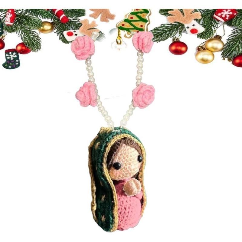 

Мила статуетка Марії, Декор для салону автомобіля, Ручний в язок гачком Амулет на дзеркало заднього виду автомобіля зі статуеткою Діви Марії, Підвісний Розарій-оберіг зелений