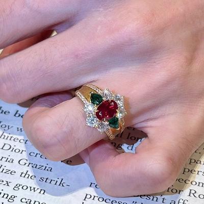 Light Luxury Elegant Style Gorgeous Red Green Zircon Flower Rings for Women High-end Dignified Ring Wedding Gift