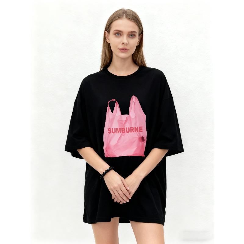 Oversize T-shirt Czarny Różowy Nadruk Torby Plastikowej Z Napisem SUMBURNE Swobodny Styl Uliczny