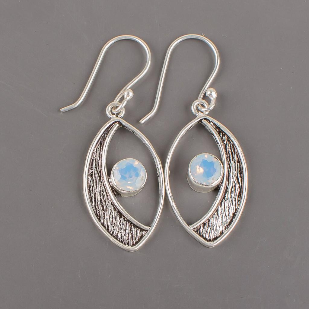 Milchiger Opal Edelstein 925 Sterlingsilber Schmuck Handgefertigte Hängeohrringe 1,60" EE-61-16