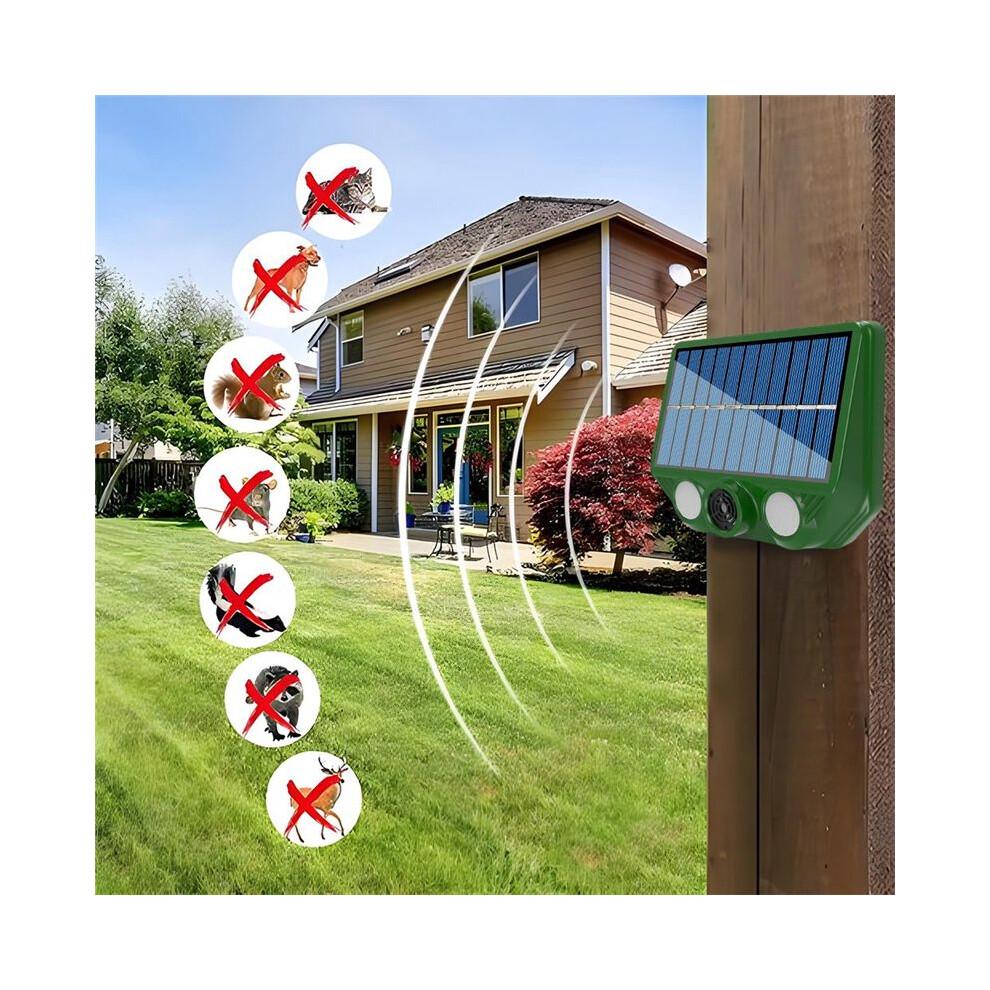 Solar Powered Ultrasonic Animal Repellent 500mAh Animal Deterrent Repellent USB Charging for Repel Mouse Coyote Fox Deer