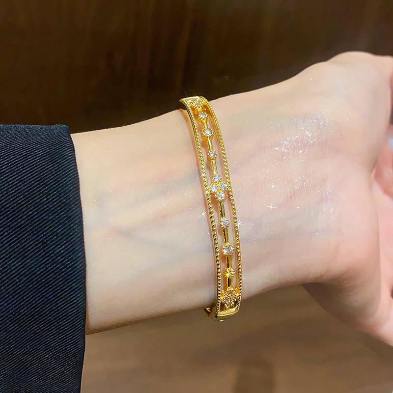 18K Gold Plated Zircon Twill Bangle: Exquisite, Versatile Luxury Bracelet for Women