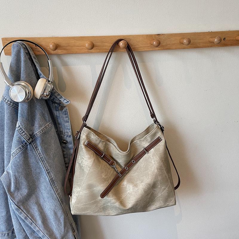Bag Women's Large-capacity Autumn New Retro High-value Shoulder Bag Commuter Oblique Span Bag
