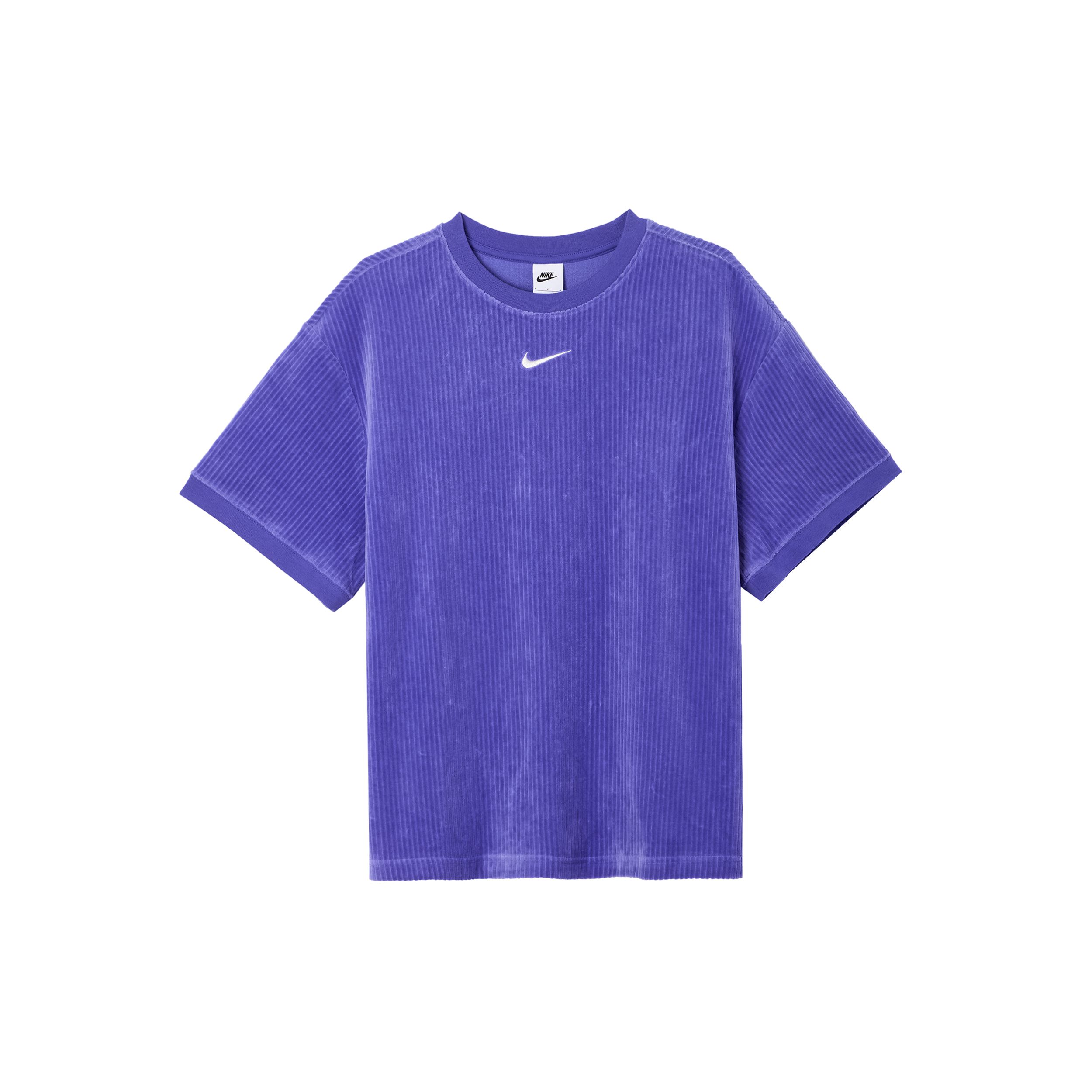 

Футболка Nike Sportswear с вышитым логотипом и коротким рукавом, женская, синяя DQ5946-430 L