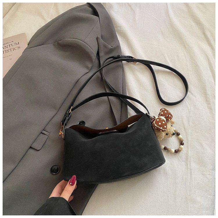 Faiable Casual Crossbody Bag Women s Oulder Bag Trendy Design 2026 Spring Underarm Bag Soft PU Leather Color Handbags Purses