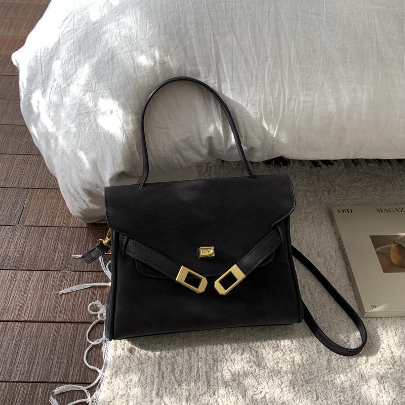 

Large capacity retro briefcase women s winter new fashion casual bag fashionable high value shoulder bag кавовий