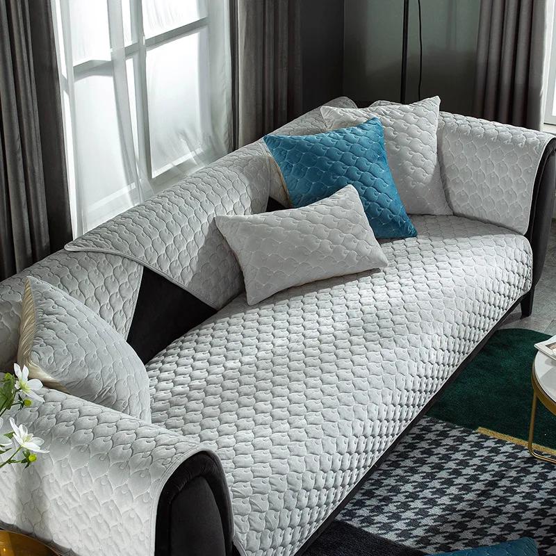 Verdickter Kurzplüsch-Sitzbezug für Wohnzimmer Warme Winter-Sofahandfläche Universal Rutschfeste Sofamatte Sofadecke Kissen