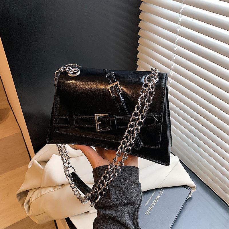 New bag women's 2025 fashion trend messenger bag spring and summer versatile shoulder small square bag