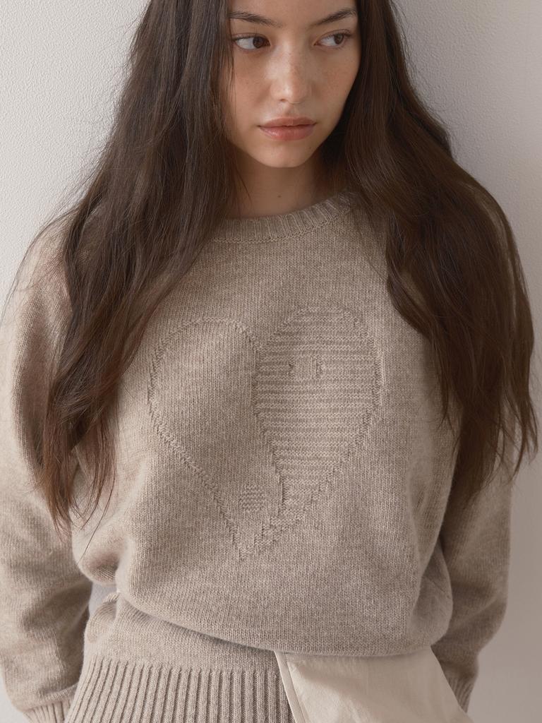ECOMMAE Heart Symbol Knit (Beige)