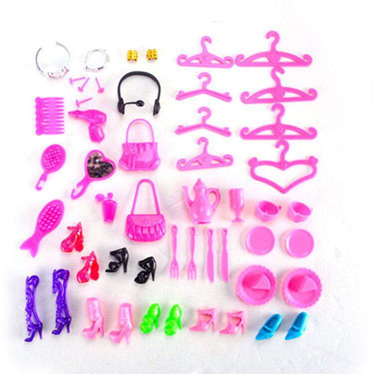 

Игровой набор куклы Барби: Наушники, Кроватка-люлька, Камера, Скейтборд для кукол 26-30 см 26-30 cm