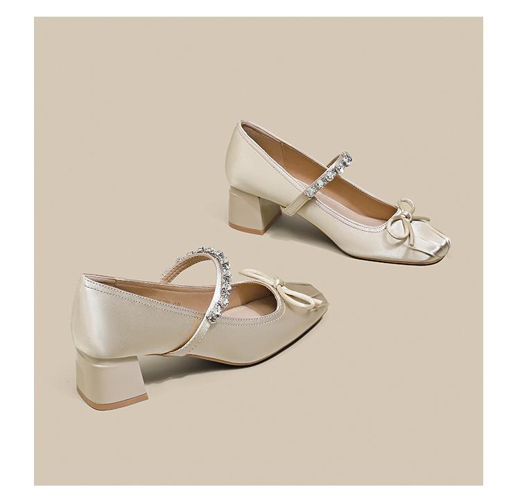 

Rhinestone Square Head Fairy Wind Bow Rhinestone One-word Strap High Heels Women s Thick Heel Single Shoes Middle Heel Mary Jane Girl 39 слоновая кость