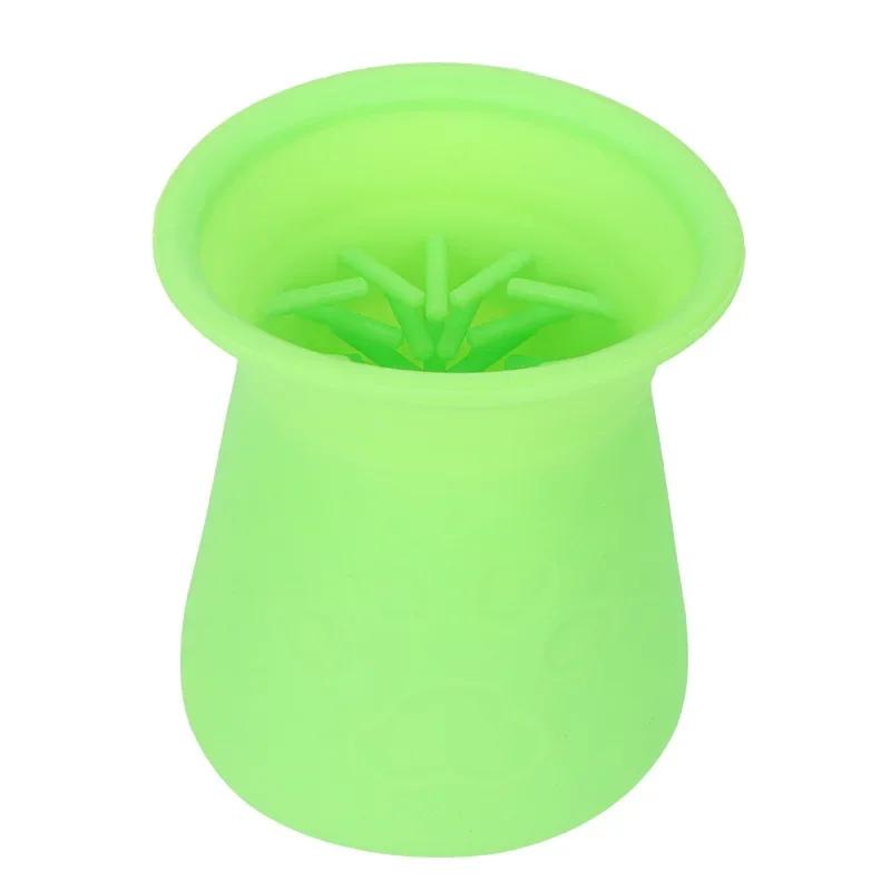 

Чашка для чистки грязных лап собак и кошек, портативное силиконовое мягкое полотенце для чистки лап домашних животных, щетка для мытья лап собак зелёный