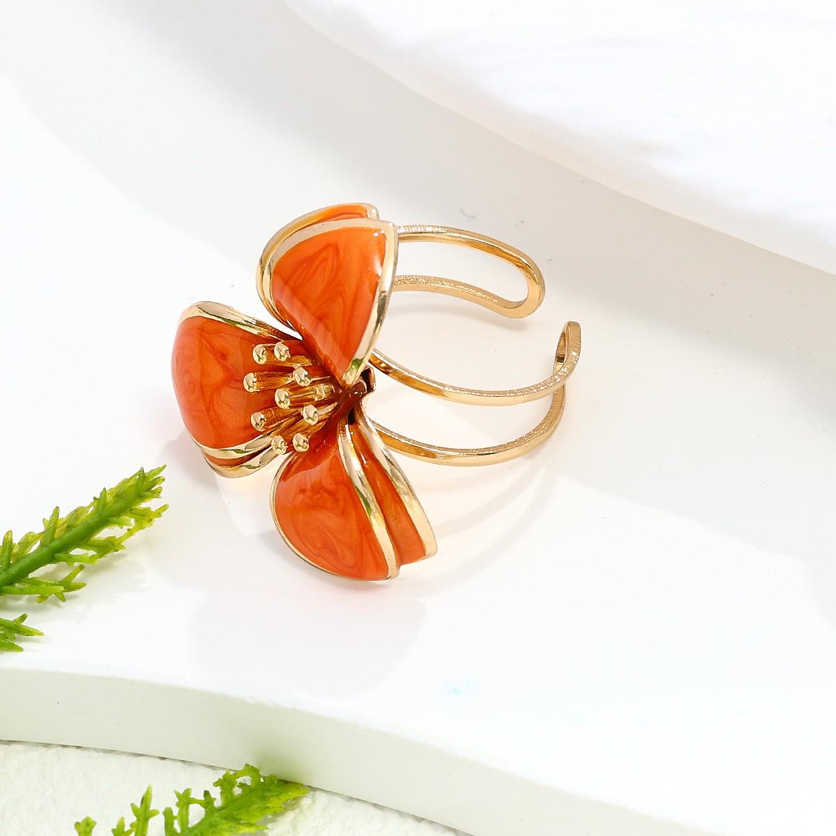 Элегантный женский набор украшений в стиле Мори: Серьги, Ожерелье и Браслет  Цветок с Капающим Маслом