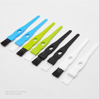 Spot Brush 11cm: Compact Cleaning Tool with Hanging Hole for Appliance Dusting and Garlic Pounding