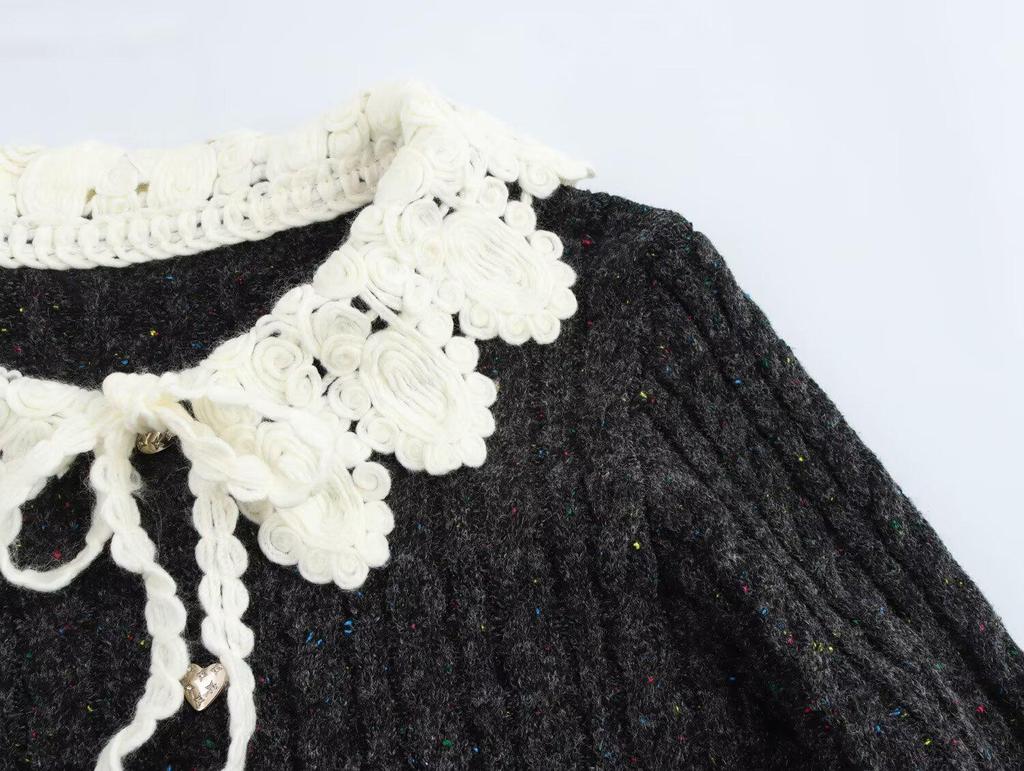 2025 Spring Women's Color Block Knitted Cardigan with Button Detail