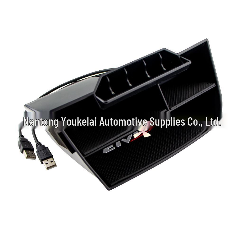 

Разделитель переднего отсека для хранения на центральной консоли Honda Civic 10-го поколения.