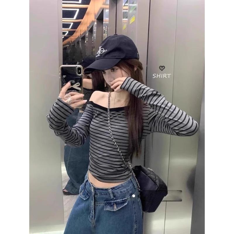 Spring design slanted shoulder striped bottoming shirt women's niche slim-fit Spice Girl long-sleeved T-shirt off-shoulder top tide
