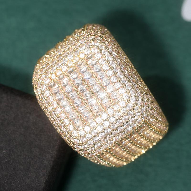 Gorgeous Golden Plated Wedding Wide Ring for Women's Square Shaped Fashion Sparking Wedding Engagement Party Jewelry Accessories