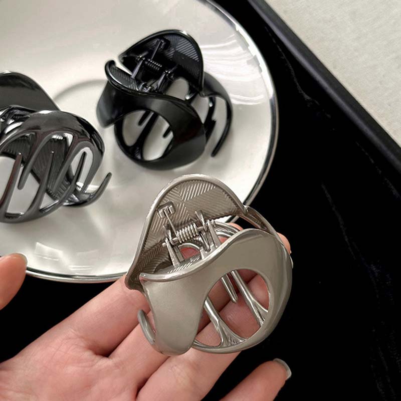 New Punk Geometric Metal Gold Silver Simple Hair Clip Claw for Women Trendy Large Crab Catches Clamp Korea Headwear Accessories