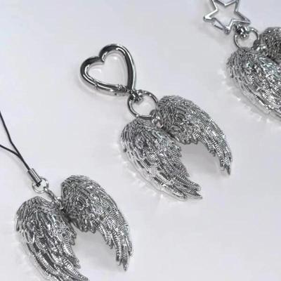 1 Piece Women'S Wings Car Pendant Retro Metal Texture Angel Wing Keychain Bag Accessories Jewelry Friends Gifts
