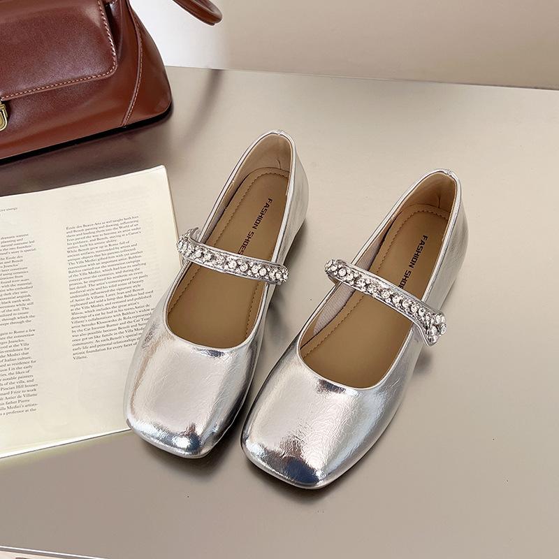 

Красивые французские балетки из плоского серебра женские 2025 новые летние туфли Мэри Джейн для юбки маленькие кожаные туфли вечерние туфли 40 серебряный