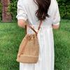 Stroh-Schultertaschen Kordelzug Damen Stroh-Beuteltasche Handtasche Raffia Gewebte Stroh-Handtaschen Lässige Boho-Strand-Umhängetasche