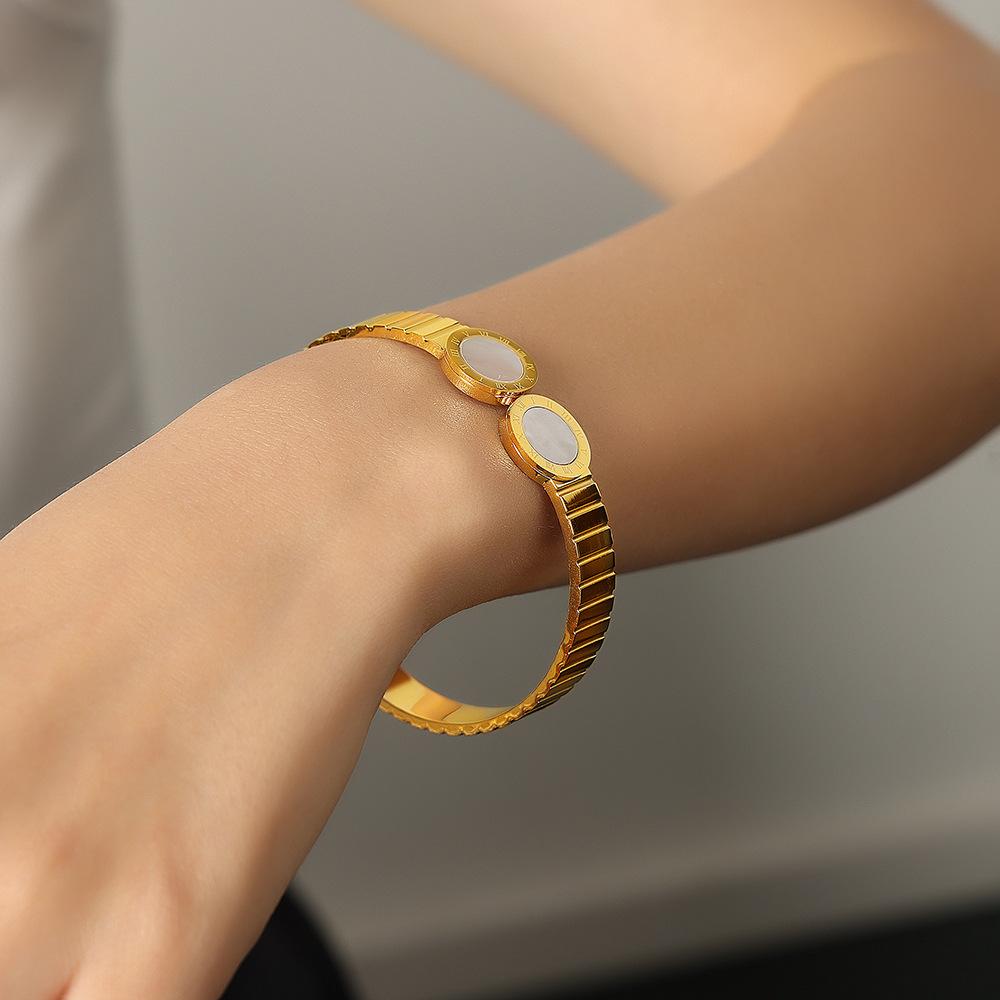 New Shell Inlaid Zircon Ladies' Bracelet Simple Elegant 316L Stainless Steel Plated Big Bracelet Jewelry