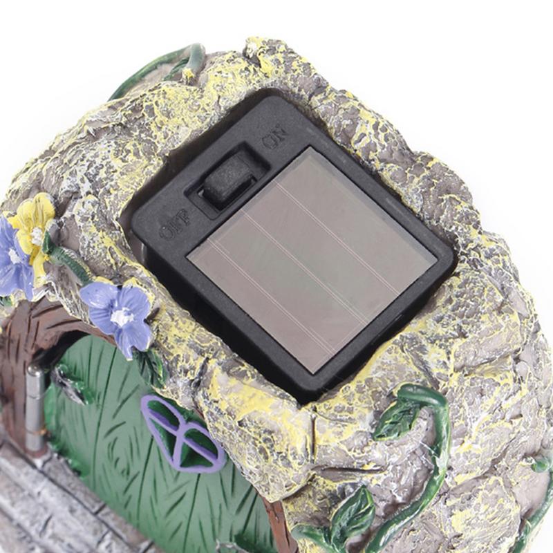 Solar Feentür Garten Miniaturen mit Stufen Öffnende Tür Beleuchtetes Haus Zubehör für Wand, Baum, Zuhause Außenbereich