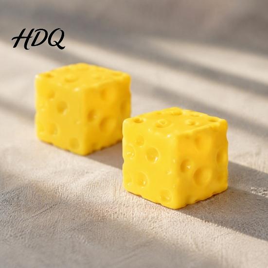 Cheese Stress Toys Simulated Triangle Squeeze Toy Cube Sensory Toy for Relief Ball Pinch Home Office Classroom Fidget Gadgets