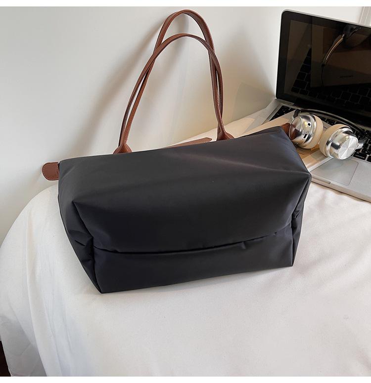 2025 Women's Nylon Color Block Tote: Large Capacity, Lightweight, Waterproof Single Shoulder Handbag