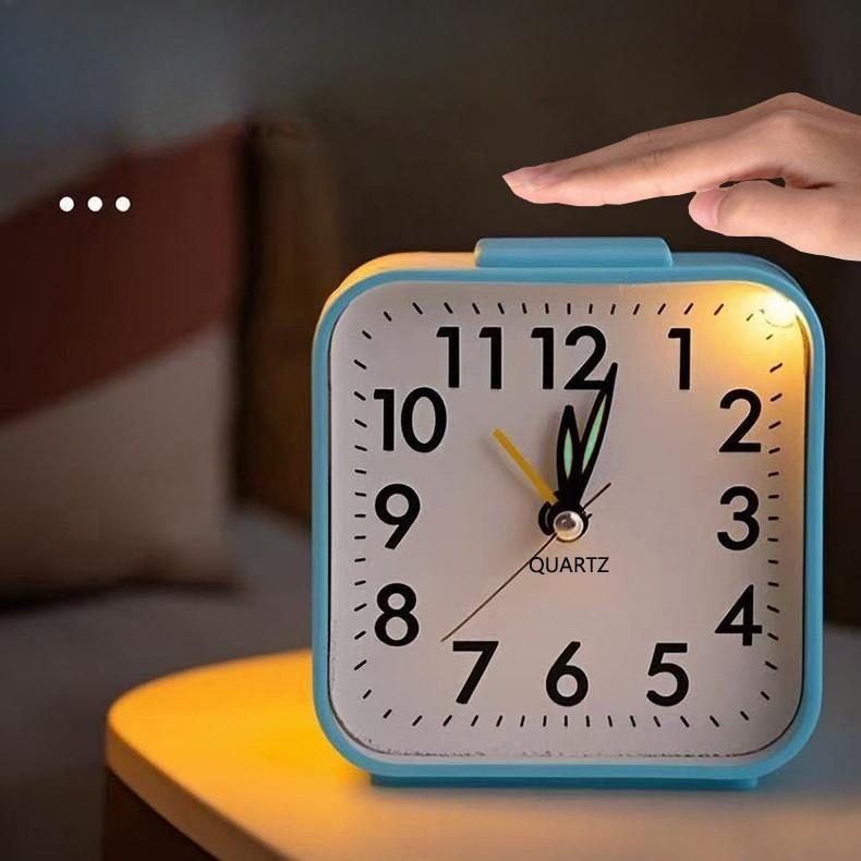 Creative Square Small Alarm Clock Fashion Silent Luminous Alarm Clock Bedside Table Clock