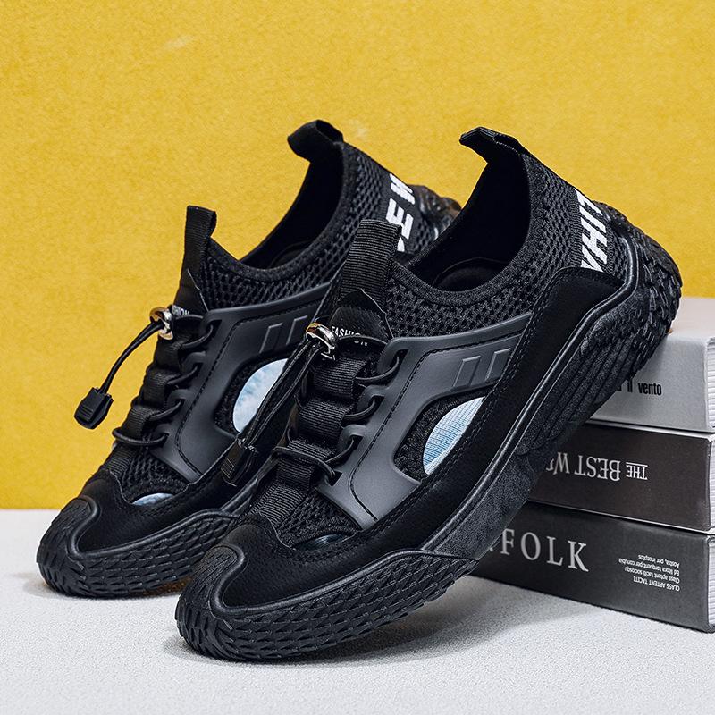 

2025 autumn new trendy hole men s casual shoes British style men s shoes mesh versatile breathable sandals 39