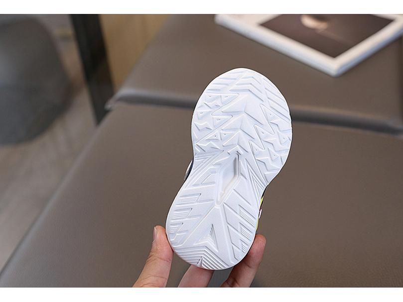 Boys' 2025 Autumn Cartoon Velcro Sneakers - Running & Basketball Shoes Trend