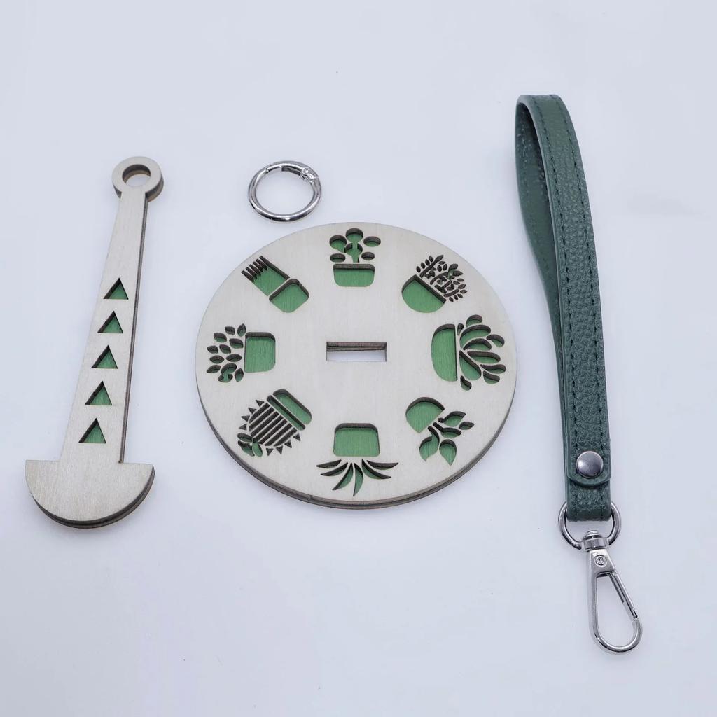 Portable Wrist Crocheting Knitting Yarn Holders Wooden Carrier with Leather Wristband Yarn Minder Gift for Weaving Craftsman