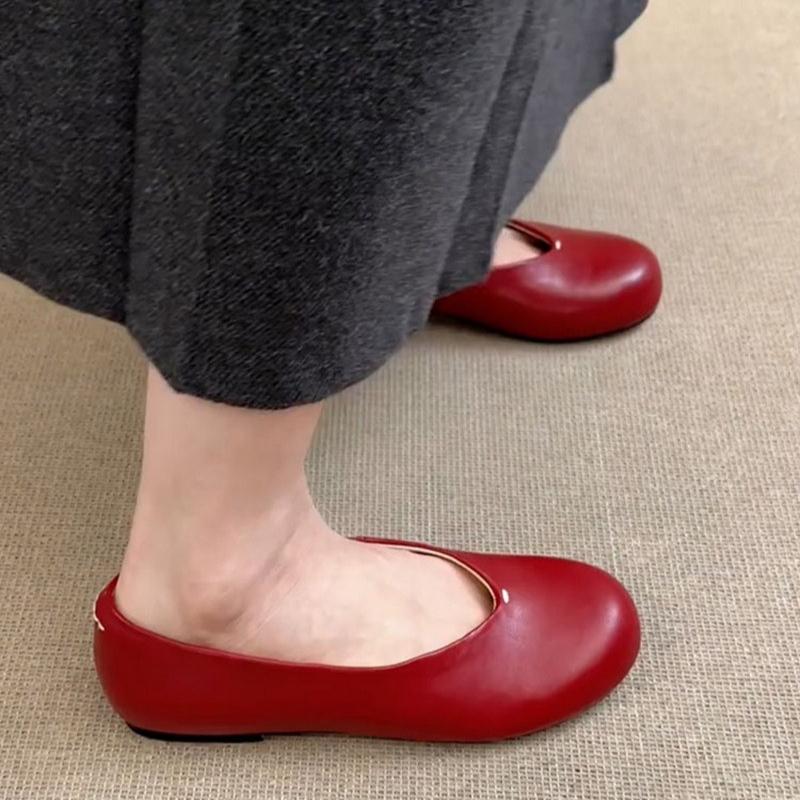 Fashion Red Round Toe Leather Ballet Shoes Woman Brand Design Soft Shallow Loafers Ladies Retro Slip-on Flat Zapatos with Stitch Details