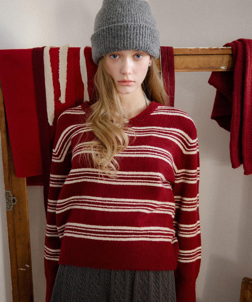 LETTER FROM MOON Brush Stripe V-Neck Knit (Burgundy)
