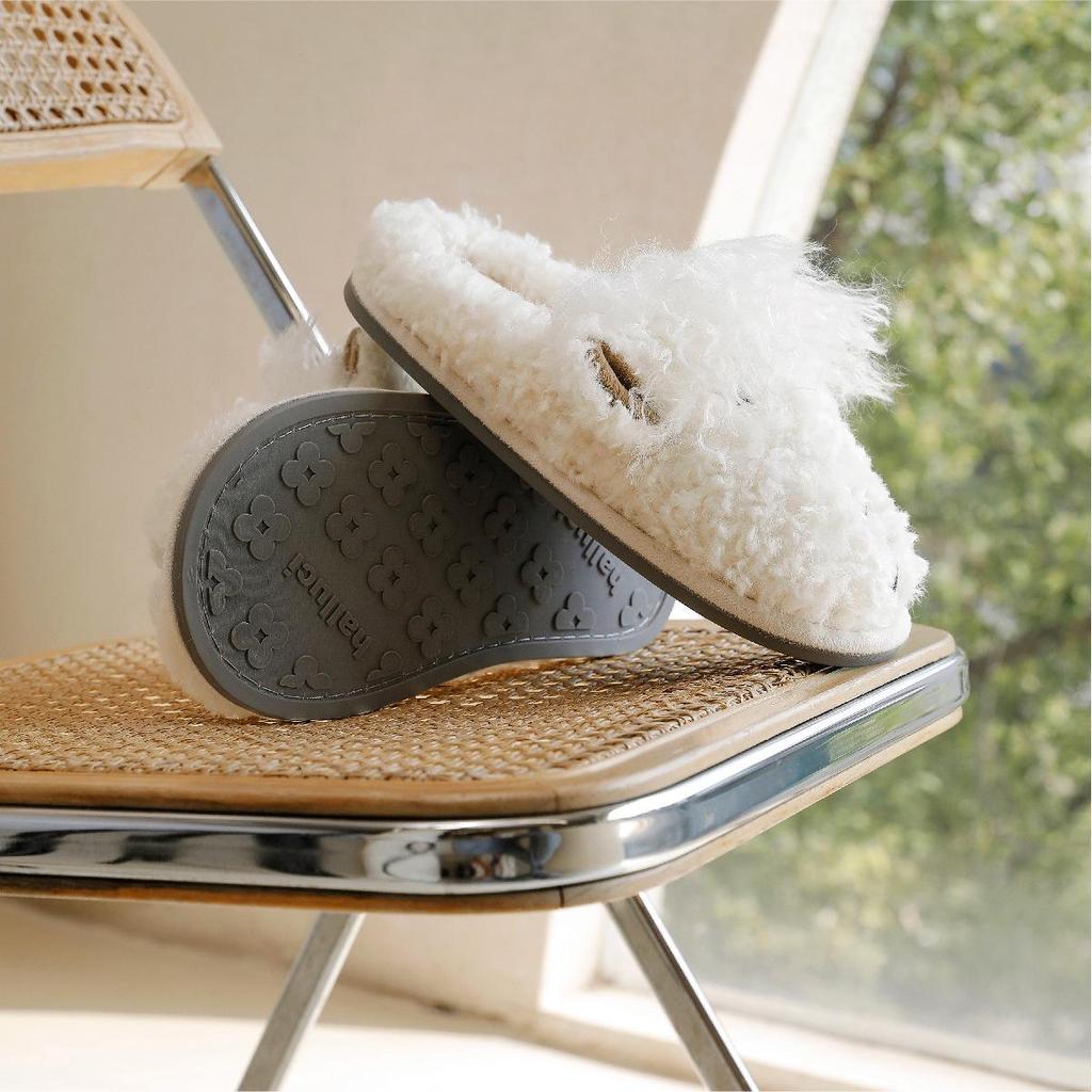 Women's Warm Non-Slip Sheep Root Cartoon Plush Slippers