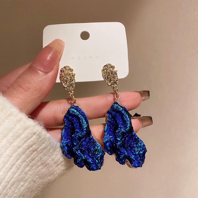 Silver Needle Geometric Irregular Trendy Hong Kong Style Retro Stud Earrings with Design Sense Temperament.