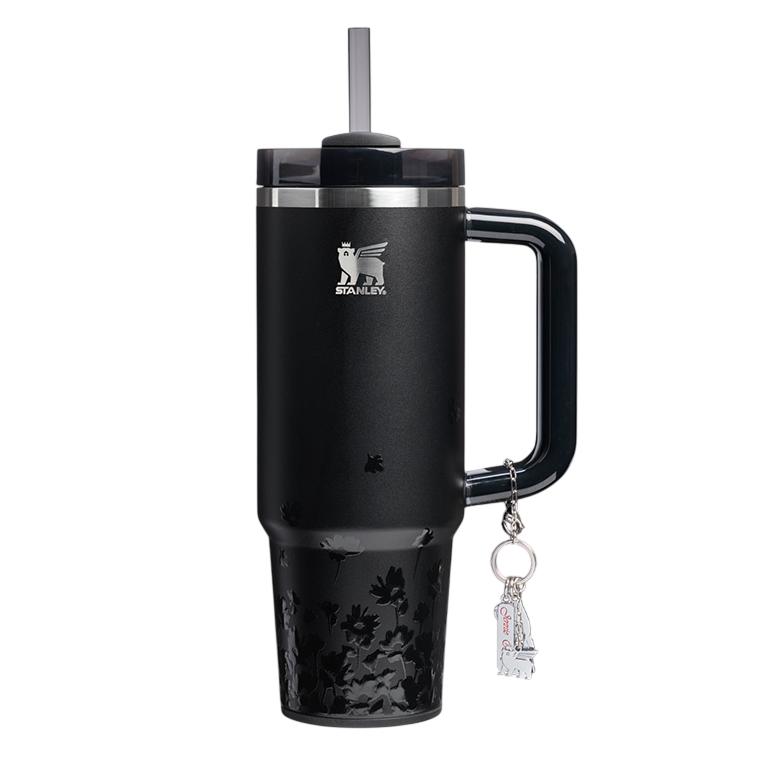 STANLEY 1913 x JENNIE Quencher Luxe Tumbler – Edelstahl Isolierbecher (Mitternachtsrubin, 887 ml), Koreanisch