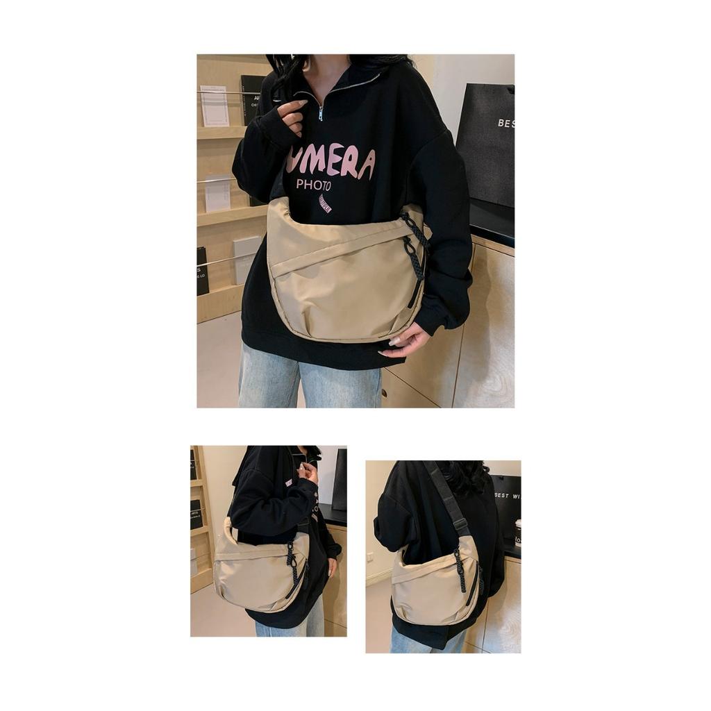 Torba typu tote w stylu neutralnym z paskiem do noszenia rzeczy fitness. Nowa mini torebka w stylu ulicznym z paskiem na ramię. Lekki