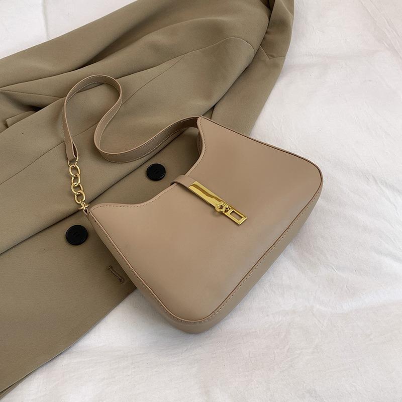 Niche Design Bag Women's Summer New Texture Handheld Underarm Bag Versatile Fashion Shoulder Bag