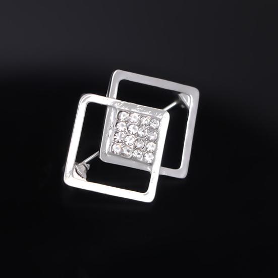 Sparkling Geometric Shape Rustproof Corrosion Resistant Stunning Visual Effect Shiny Waist Pin
