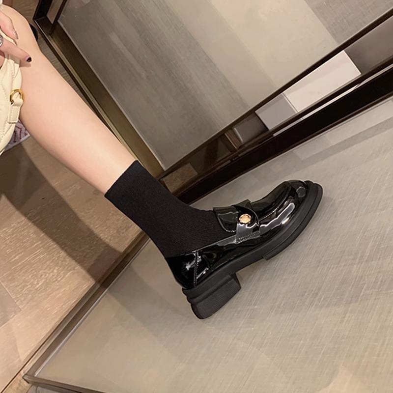 Pantofi mici din piele cu talpă moale cu talpă groasă Pantof unic