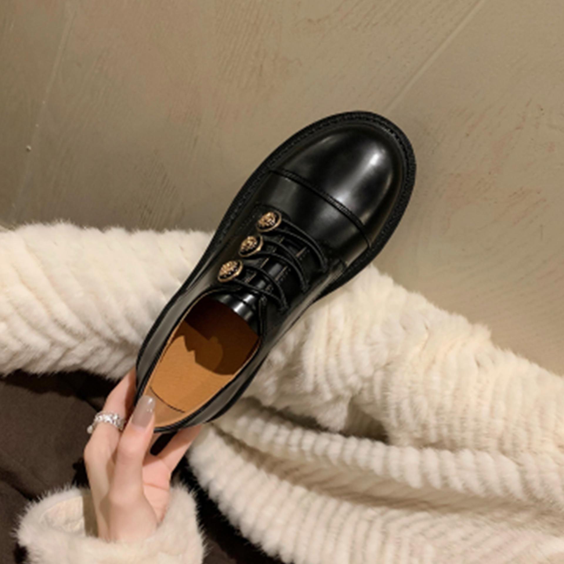 

Виноградная мать 2025 весна новая стиль Хепберн ретро толстая подошва толстый каблук вышитые лоферы маленькие кожаные туфли женские носят чувство высокого класса 34