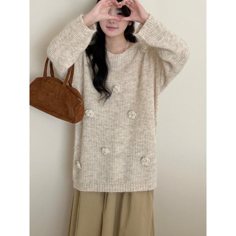 Autumn and winter new soft waxy loose three-dimensional flower knitted sweater top sweet gentle wind sweater pullover woman