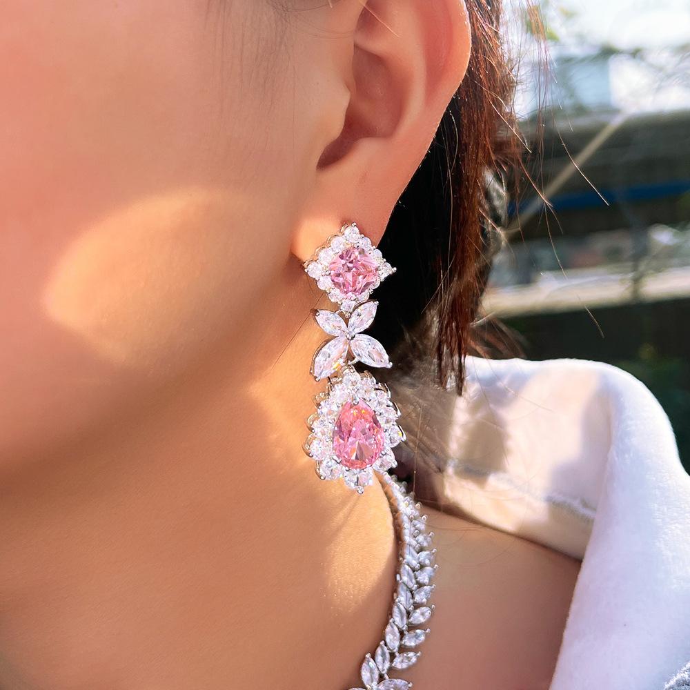 Light Luxury High-End Princess Pink Wedding Dress With Earrings, Zircon Inlay Temperament, Water Drop Earrings, Jewelry.
