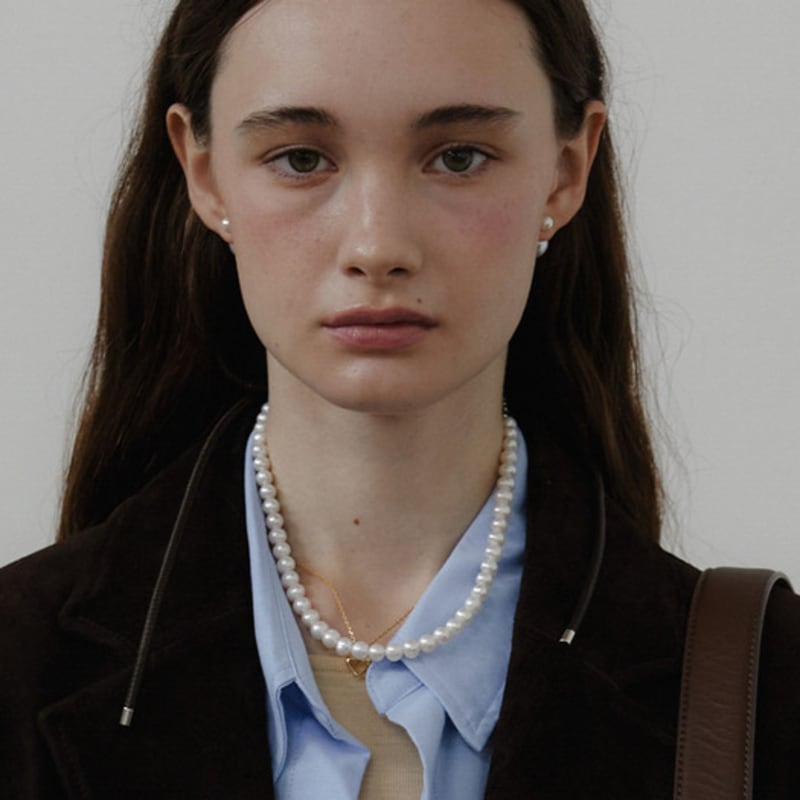 LOVE ME MONSTER Natural Pearl Leather Ribbon Necklace (L243MNK020)